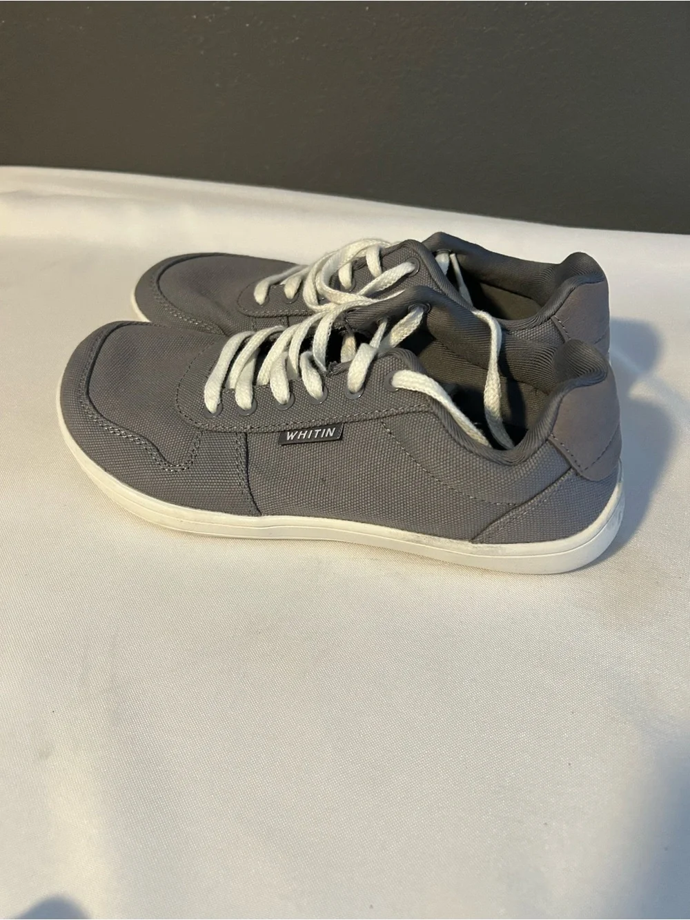Whitin Casual Gray Men's Sneakers with White Laces